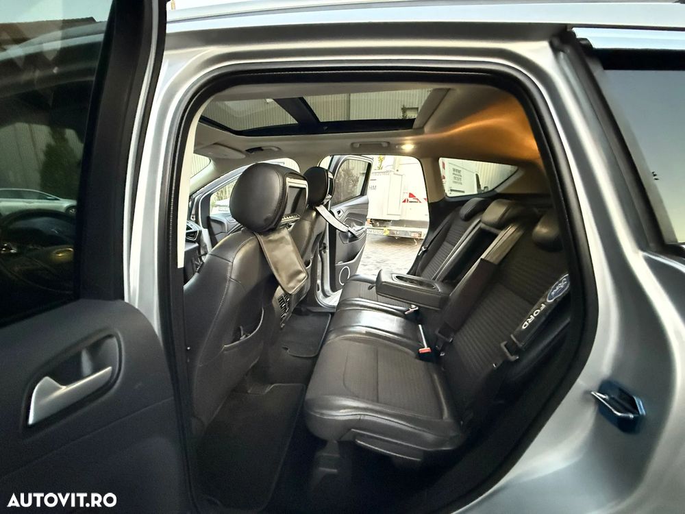 Ford Kuga - 5