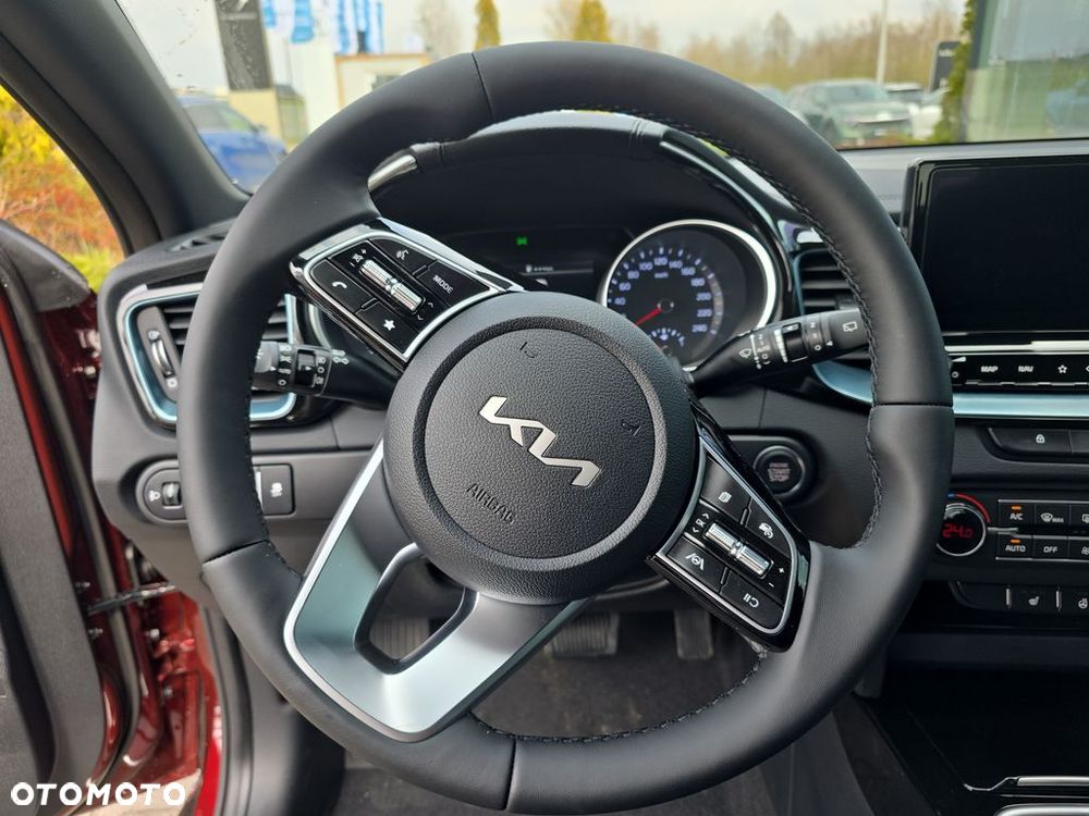 Kia XCeed 1.6 T-GDI Tribute DCT - 14