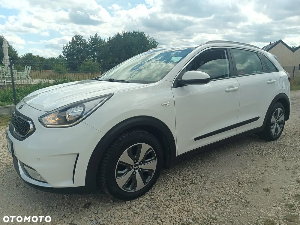 Kia Niro 1.6 GDI Hybrid M - 19