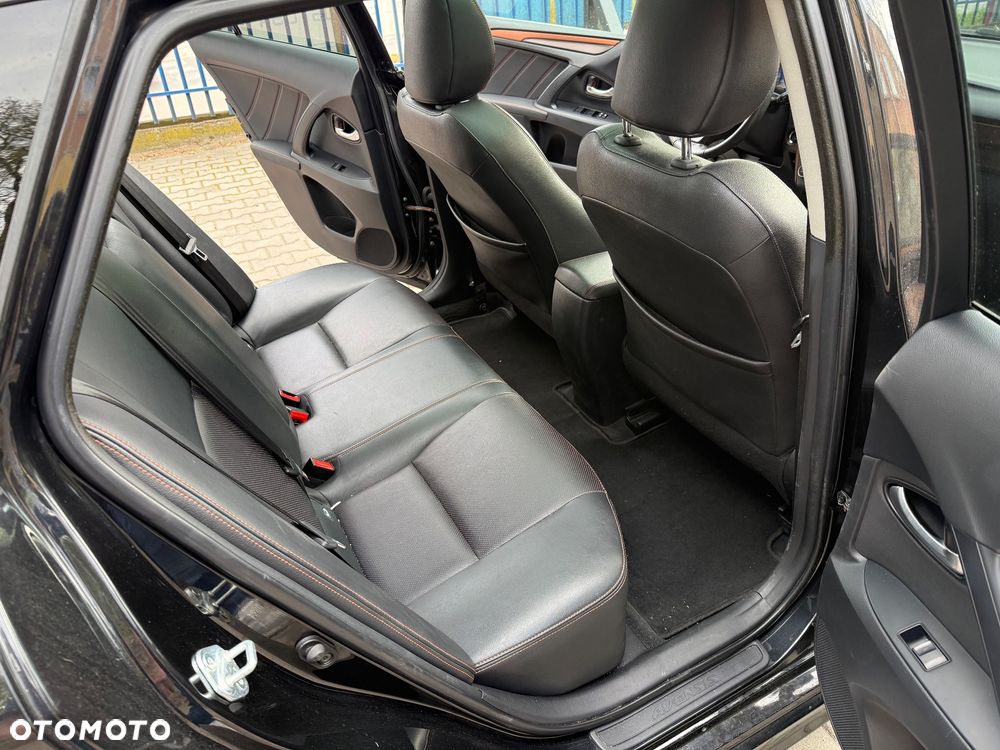 Toyota Avensis 2.0 D-4D Prestige - 14