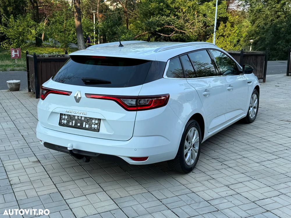 Renault Megane TCe 140 GPF EDC LIMITED - 10