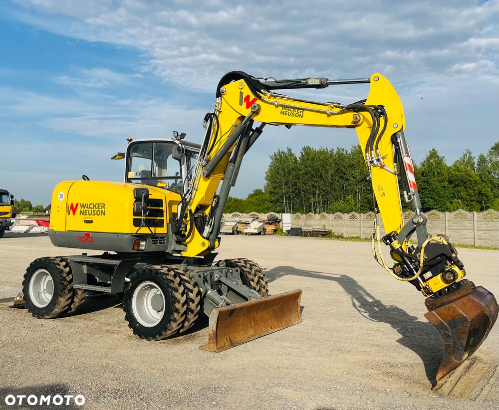 Wacker Neuson EW 100 / ROTOTILT / 4 Łyżki + Widły / Plug + Podpory / Sprowadzona / Koparka Kołowa - 4