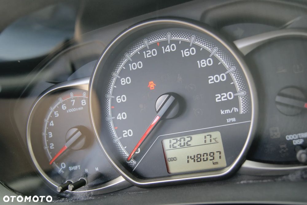 Toyota Yaris 1.33 Premium EU6 - 34