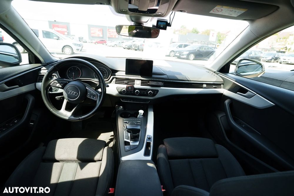 Audi A4 2.0 TDI S tronic - 15