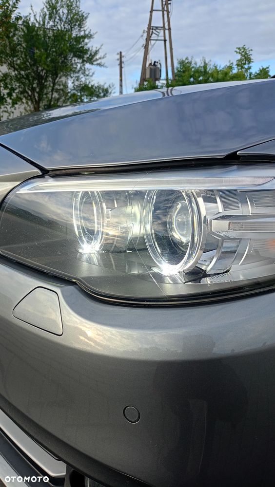 BMW Seria 5 518d Business Edition - 28