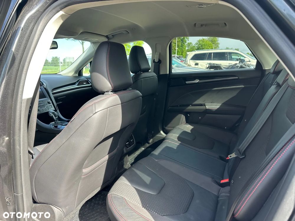 Ford Mondeo - 11