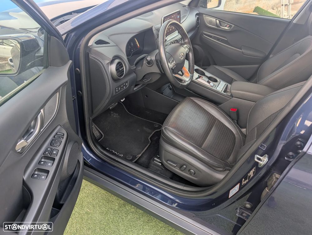 Hyundai Kauai EV 64 kWh Premium+LED - 12