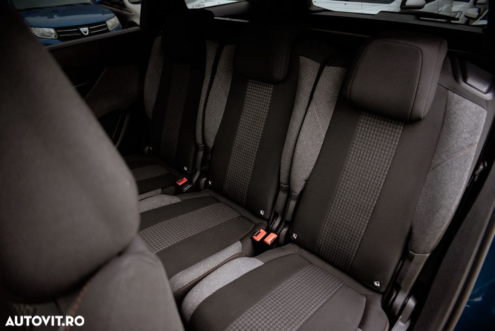 Peugeot 5008 1.5 BlueHDI s&s EAT8 Active - 17