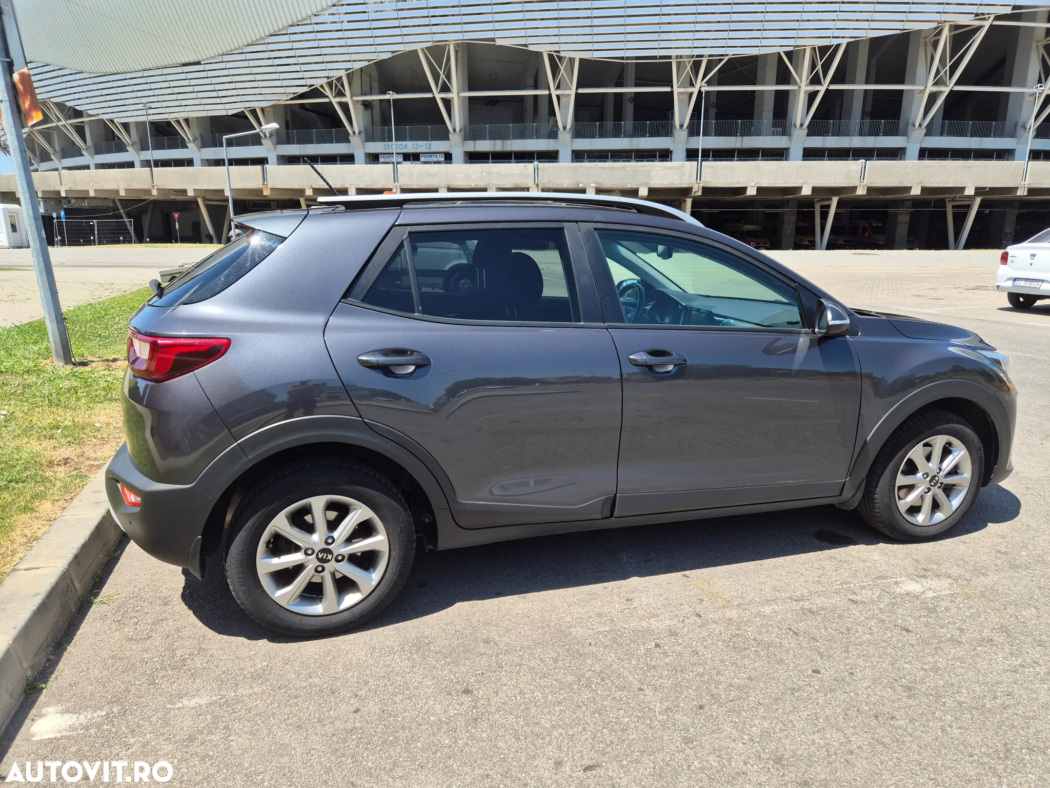 Kia Stonic 1.6 DSL Trend - 7