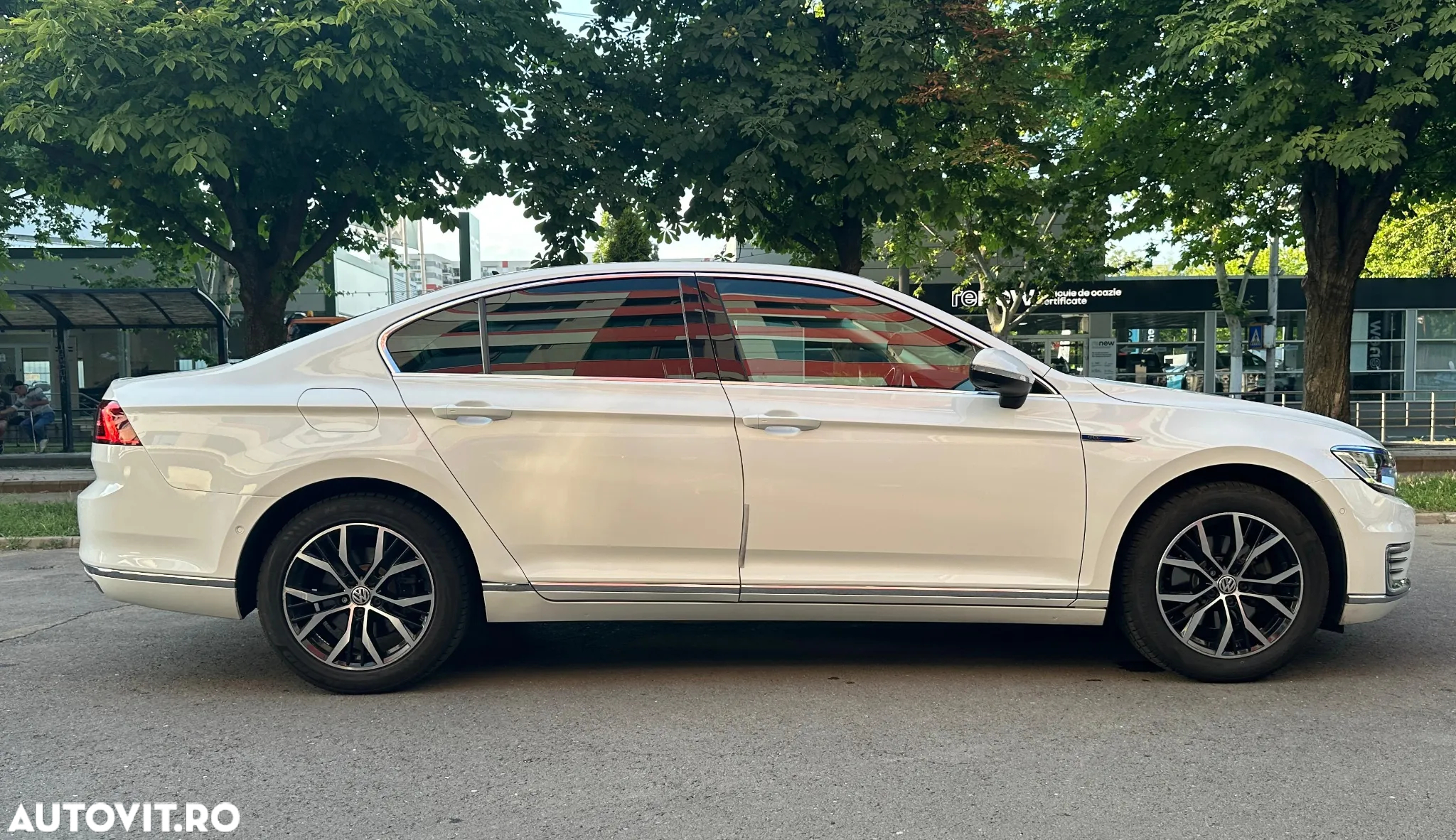 Volkswagen Passat GTE - 5