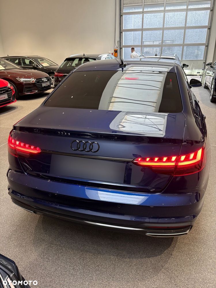 Audi A4 Limousine 35 TFSI mHEV S Line S tronic - 3