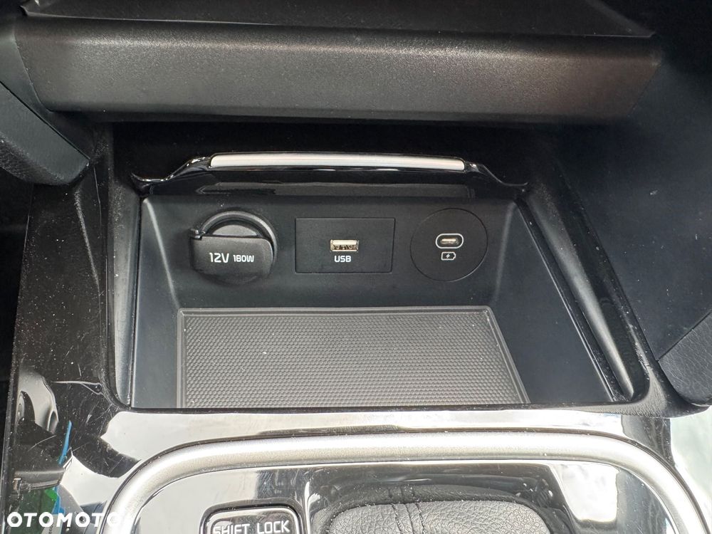 Kia XCeed - 27