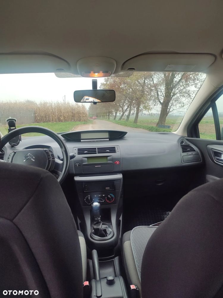 Citroën C4 1.4 16V SX - 4