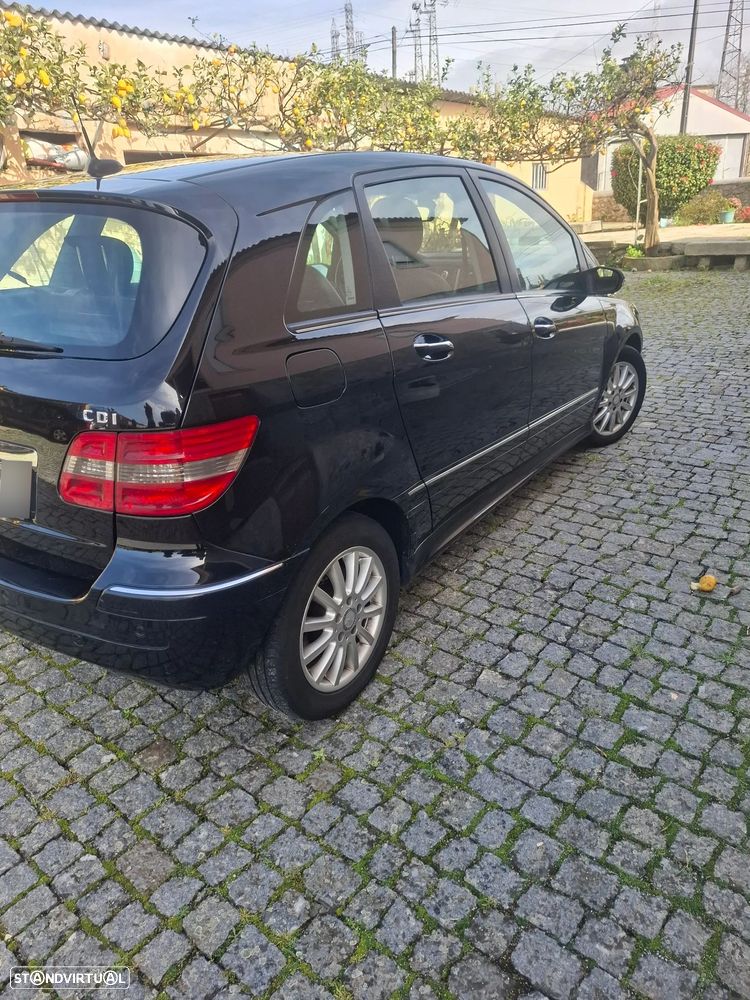 Mercedes-Benz MB180 - 10