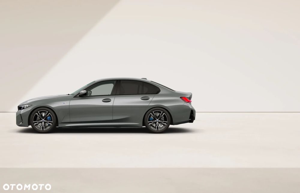 BMW Seria 3 320d xDrive mHEV - 9
