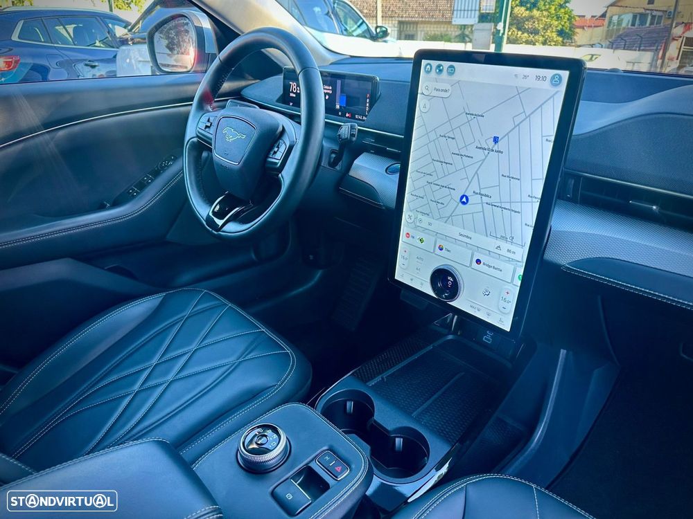 Ford Mustang Mach-E Premium AWD - 9