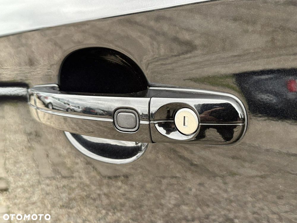 Ford Kuga - 21