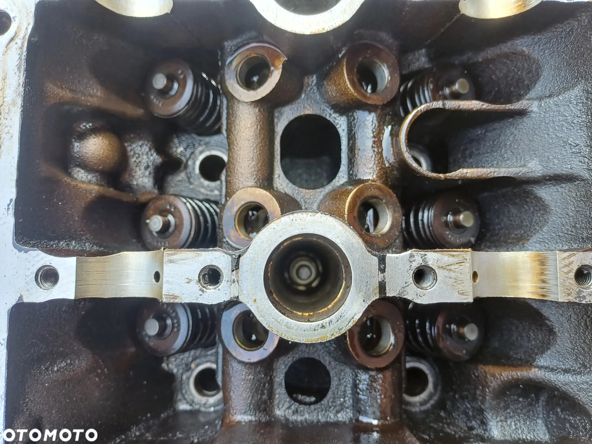 Głowica 06F103373 2.0 TFSI AXX wałki - 8