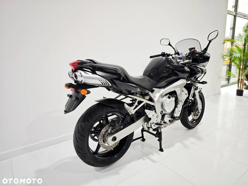 Yamaha FZ - 9