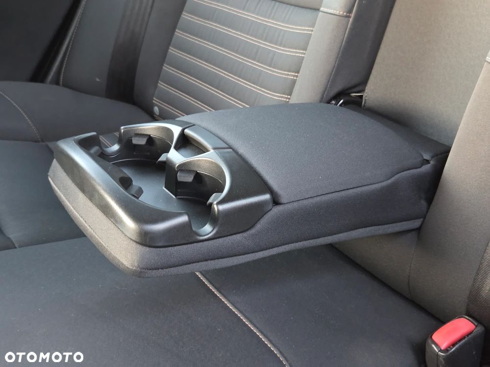 Volvo V50 1.6D DPF DRIVe - 22