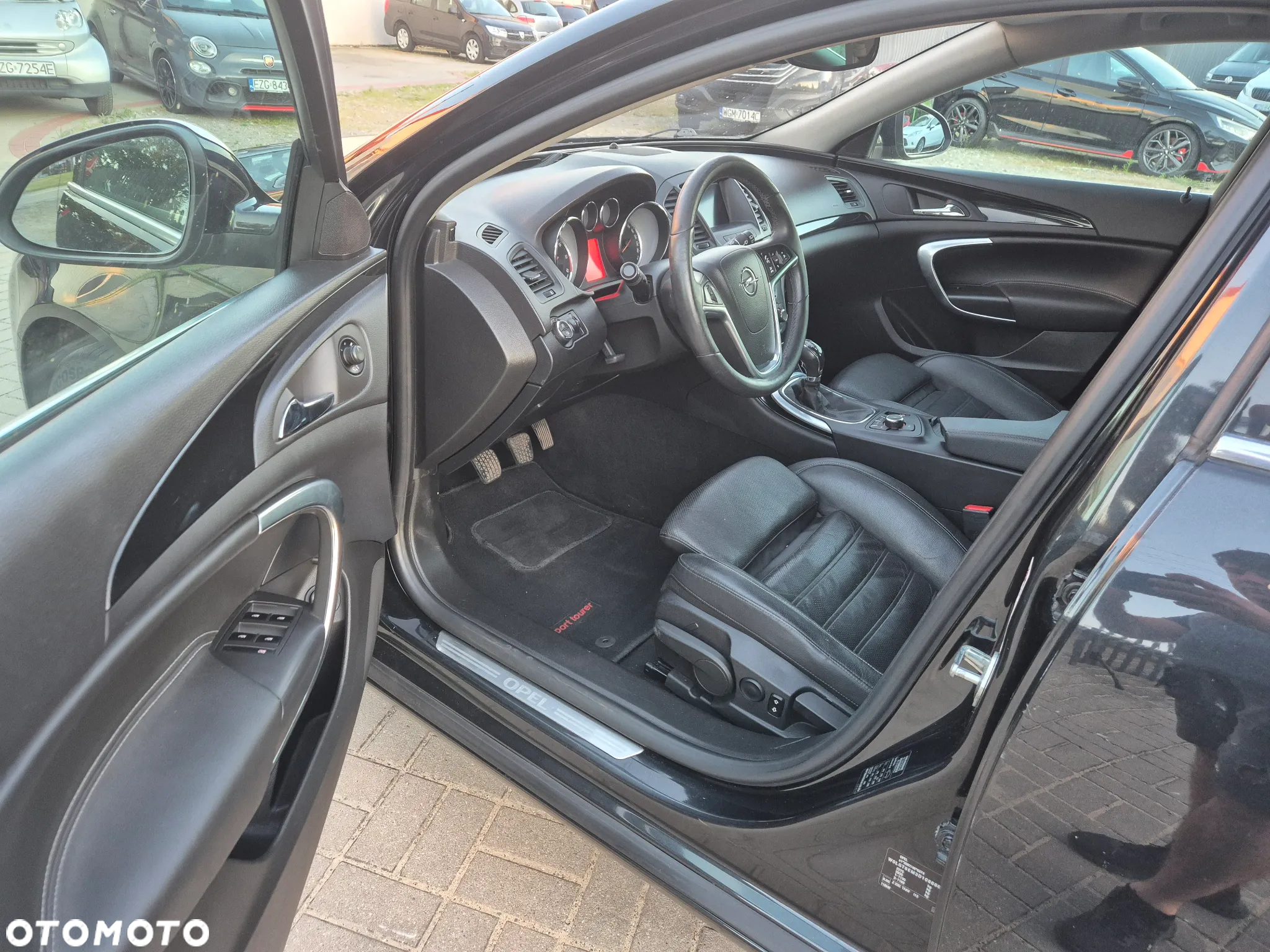 Opel Insignia 2.0 CDTI Sports Tourer Design Edition - 12