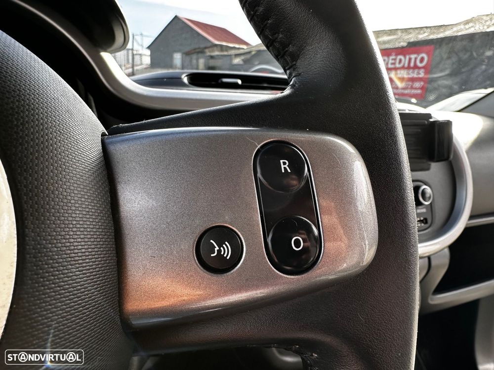 Renault Twingo SCe 70 S&S LIMITED - 25