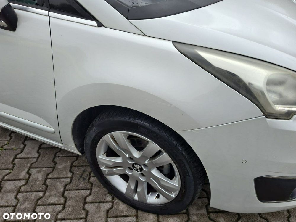 Peugeot 5008 - 12