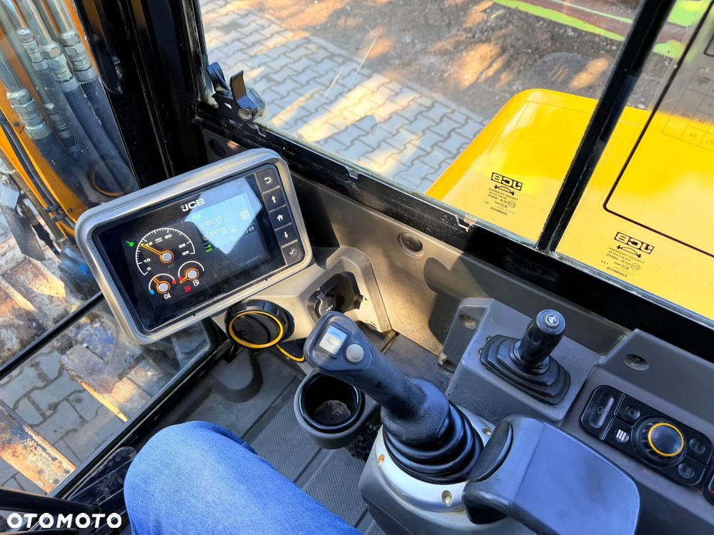 JCB 57C-1 - 22