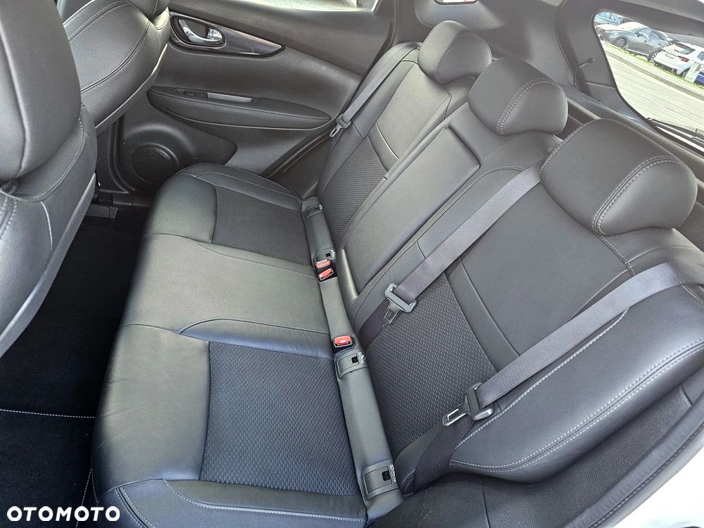 Nissan Qashqai 1.6 DIG-T Tekna - 28