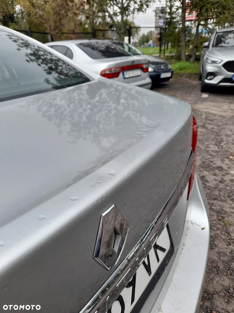 Renault Latitude - 18