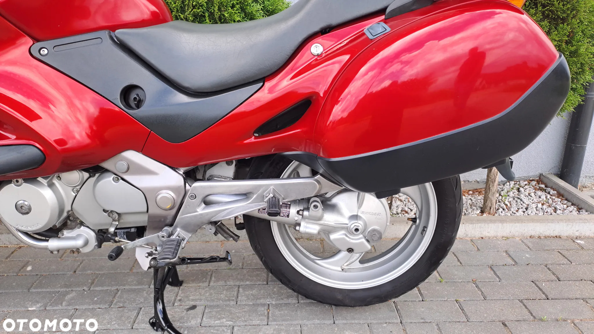 Honda NTV - 34