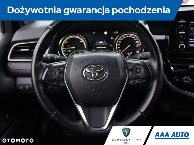 Toyota Camry - 21