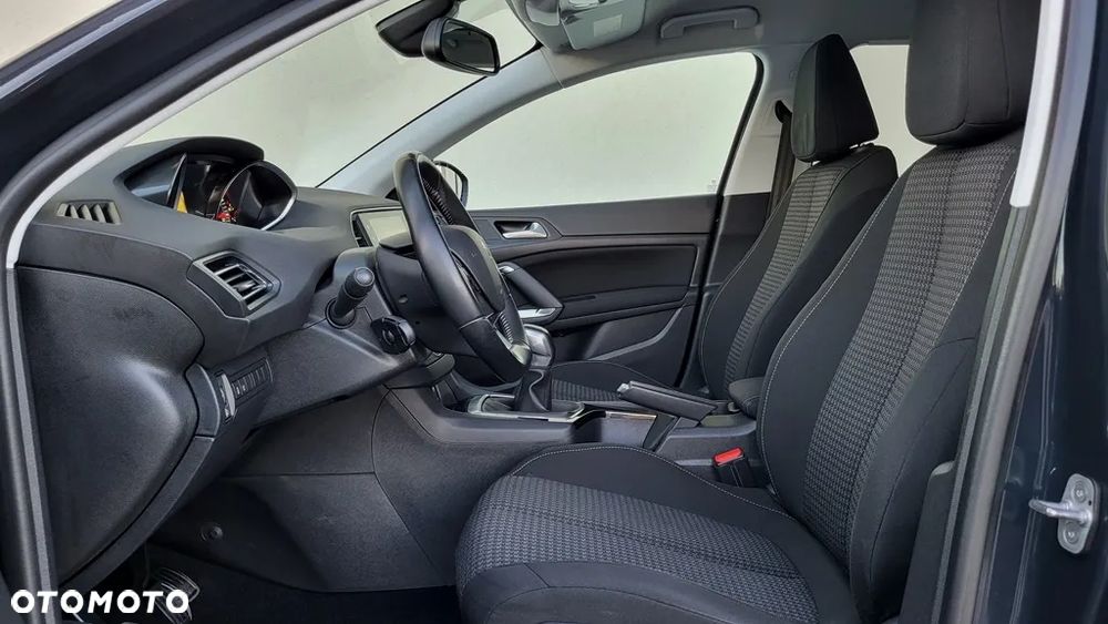 Peugeot 308 1.2 PureTech Business Line S&S - 15