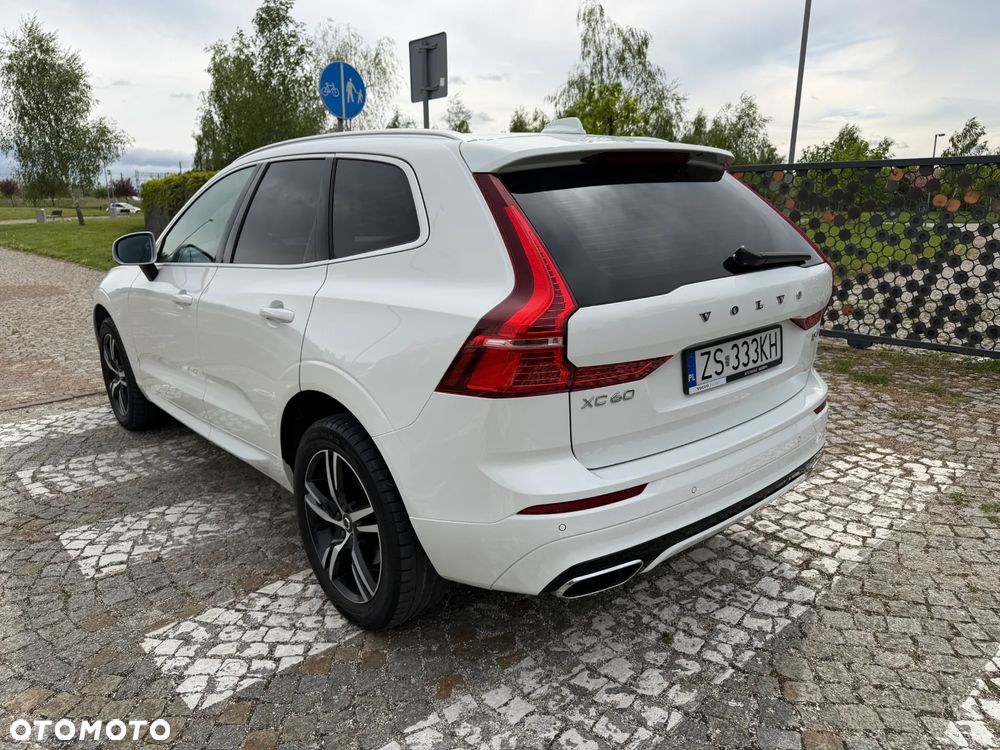 Volvo XC 60 D4 R-Design - 2