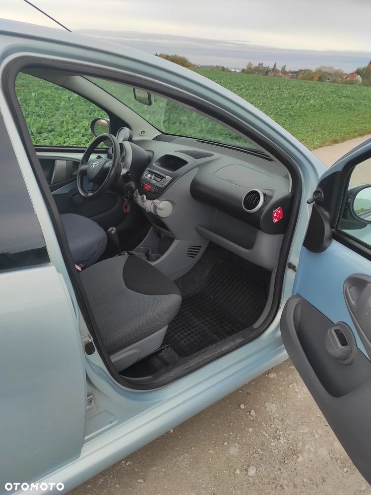 Toyota Aygo - 8
