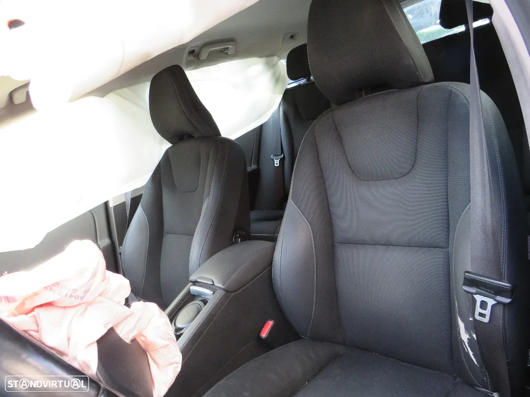 VOLVO V60 2.0 D3 (163Cv) 2011 - Peças Usadas (7605) - 5