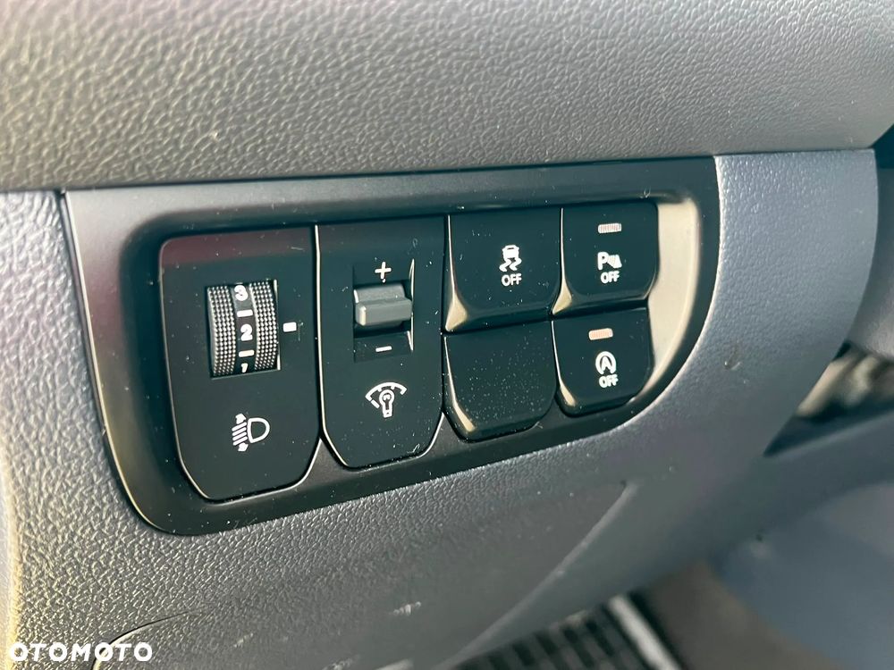 Kia Rio 1.2 Dream Team Edition - 27