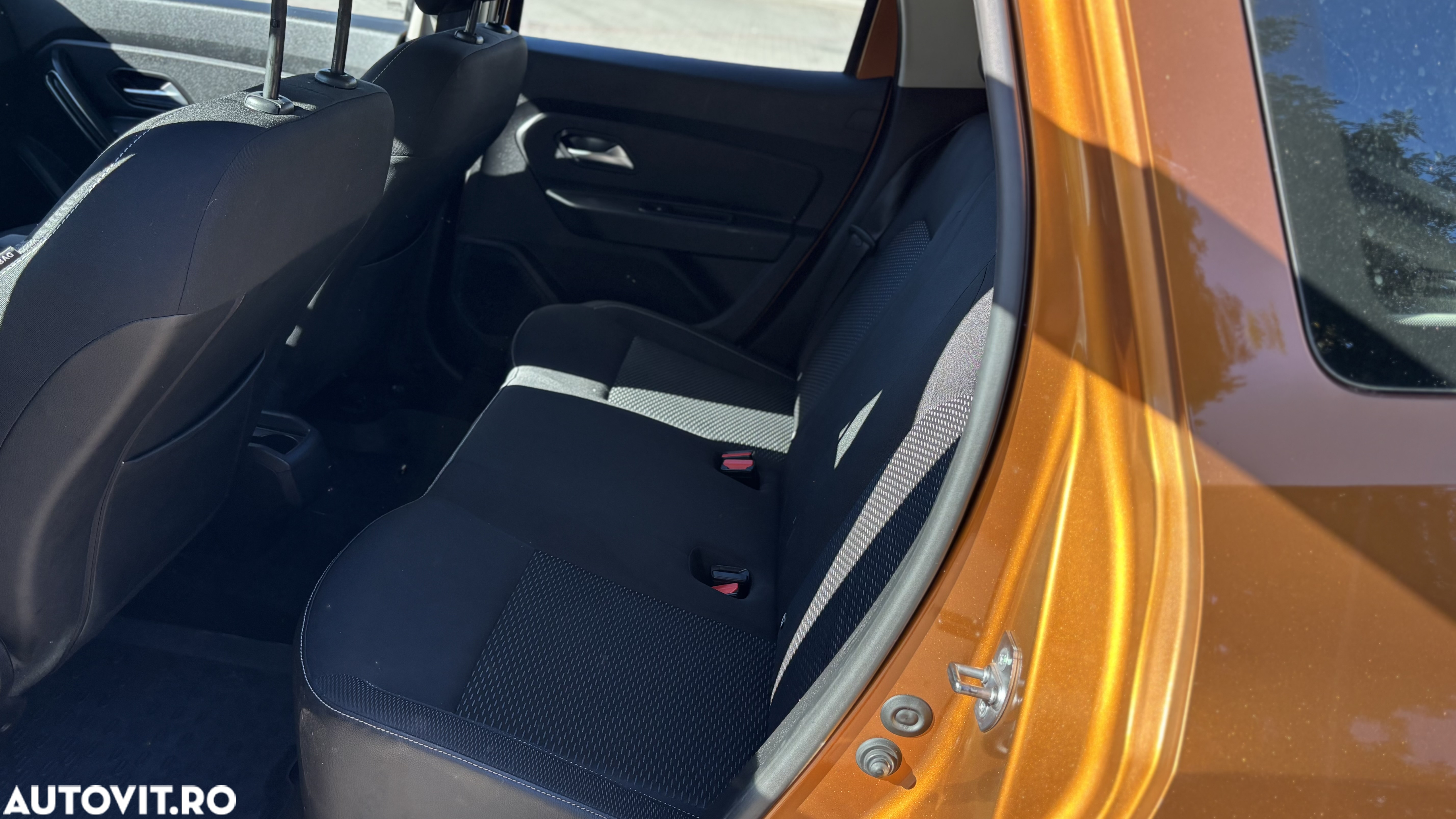 Dacia Duster 1.6 4x2 Laureate - 17