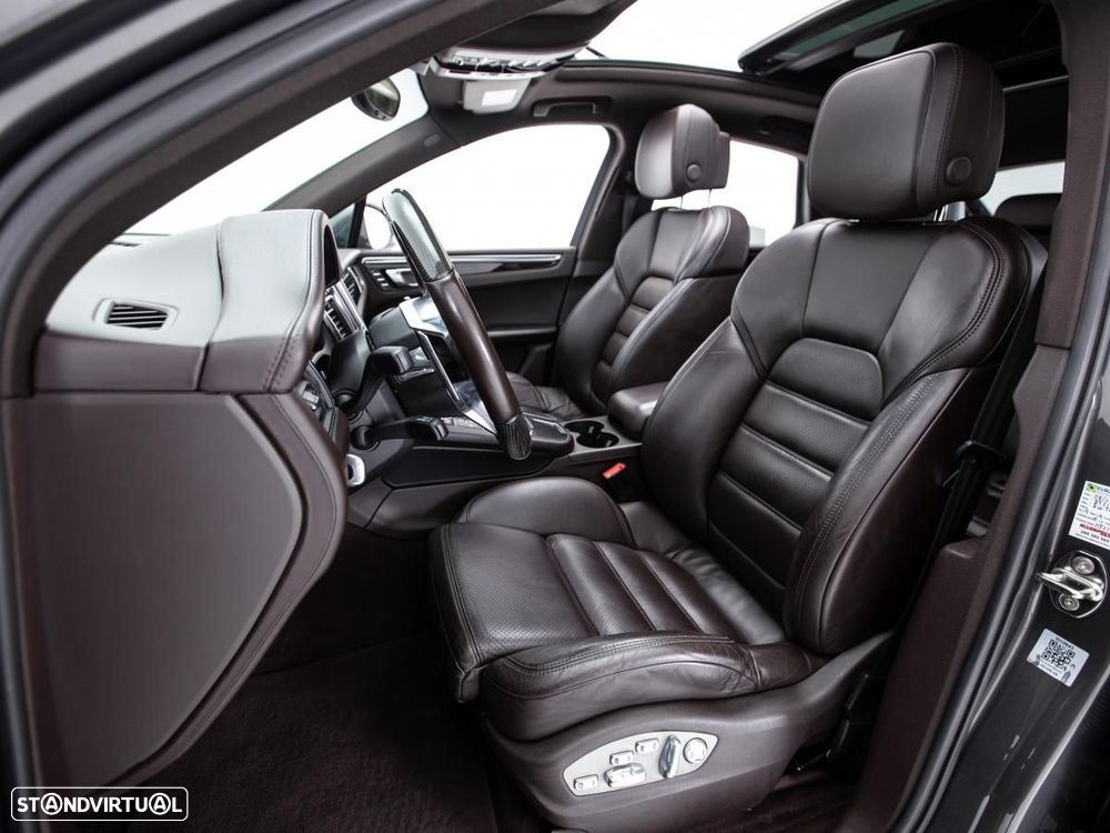 Porsche Macan S - 10