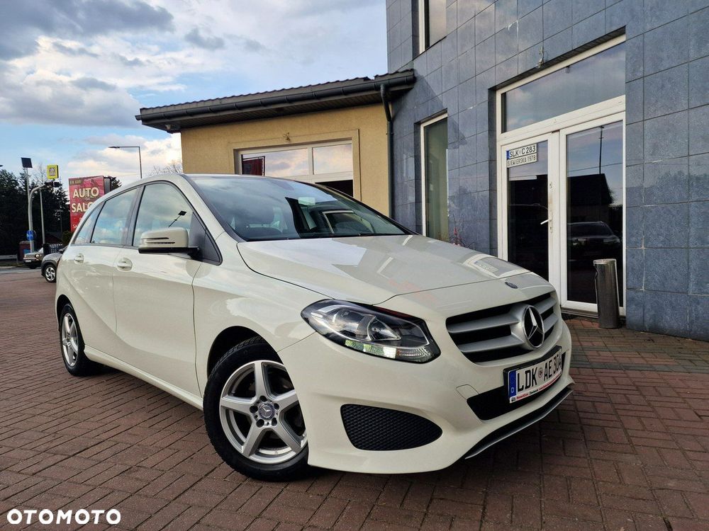 Mercedes-Benz Klasa B 180 Edition - 11