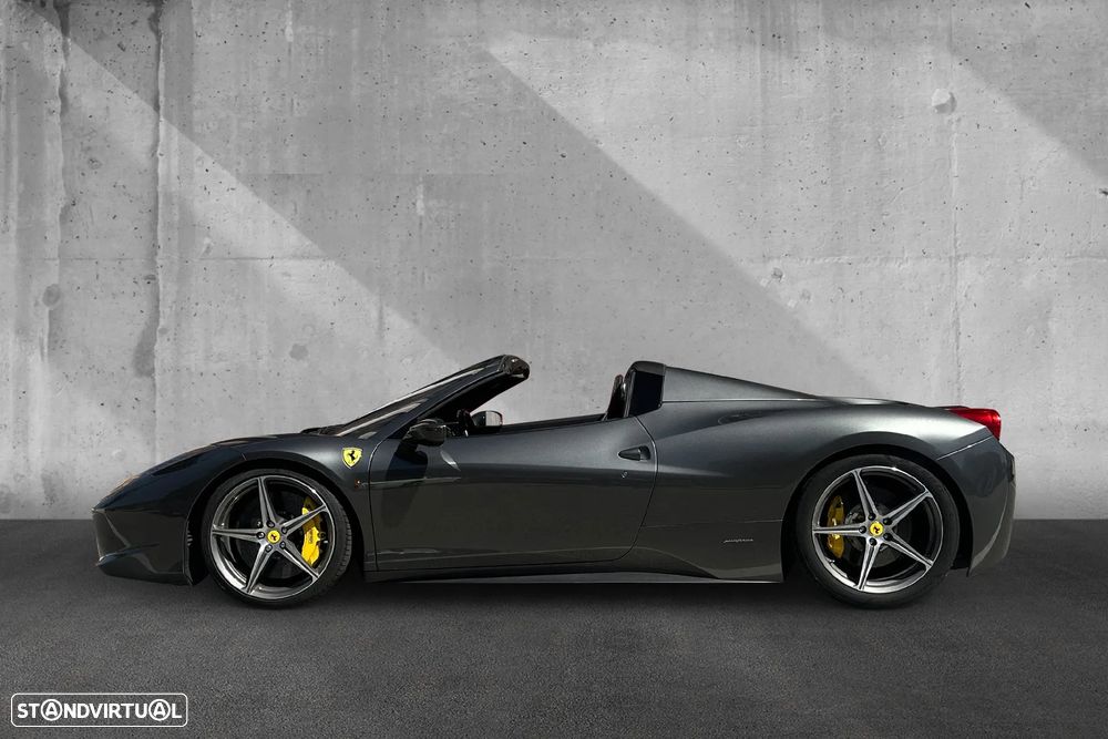 Ferrari 458 Italia Spider - 5