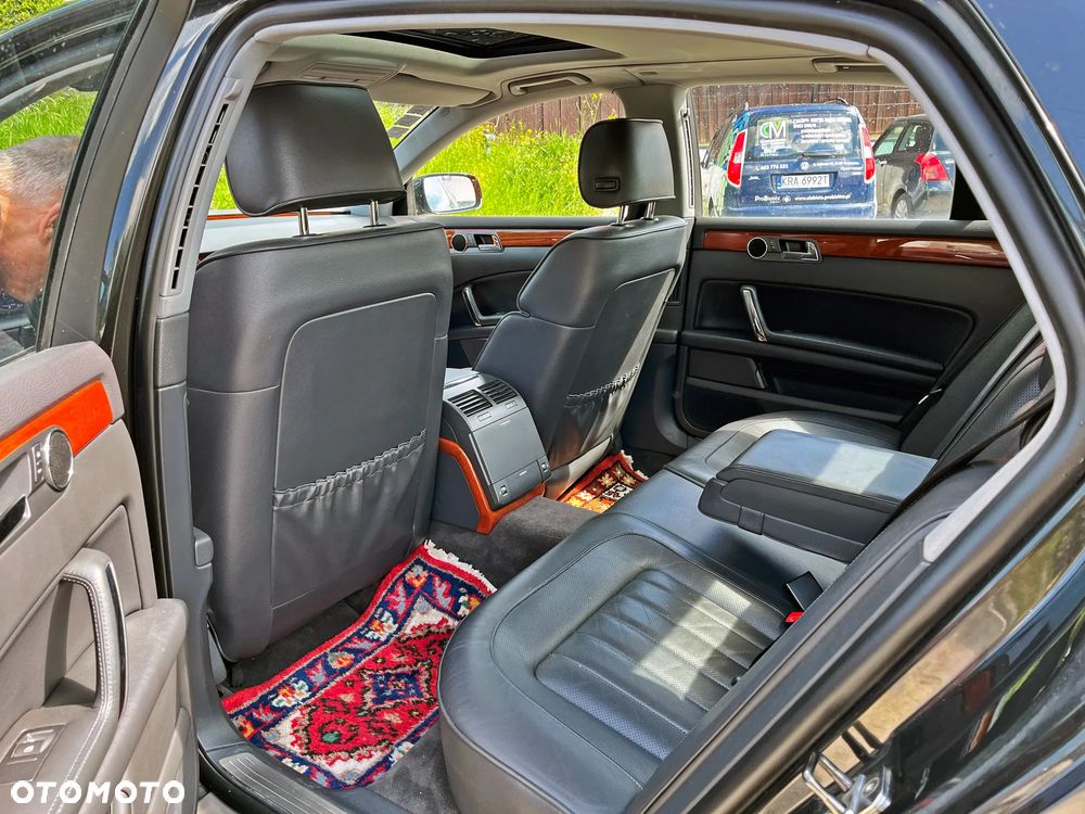 Volkswagen Phaeton - 7