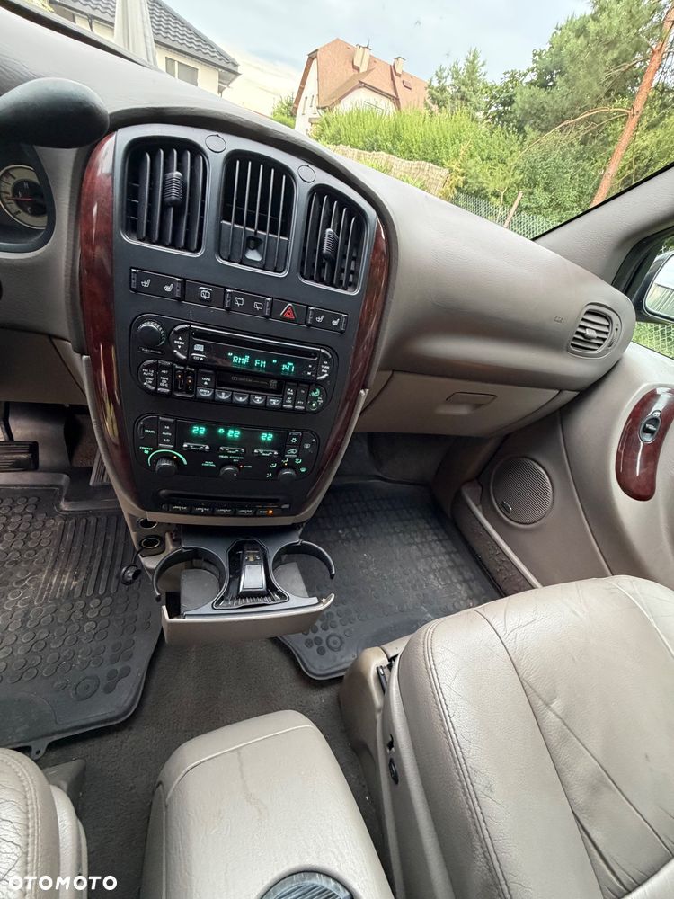 Chrysler Grand Voyager 3.3L AWD Limited - 15