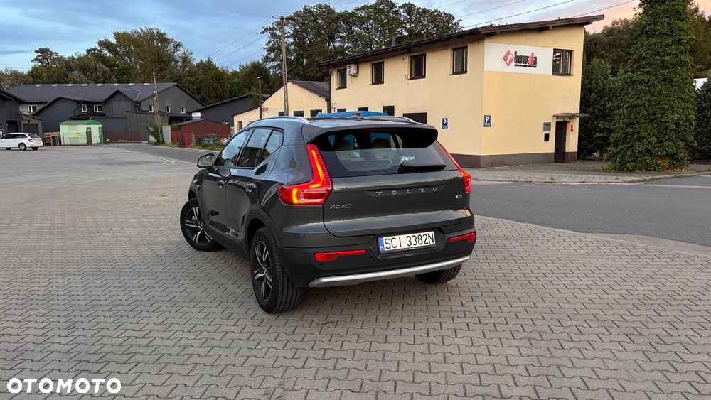 Volvo XC 40 B3 Ultimate Dark - 4