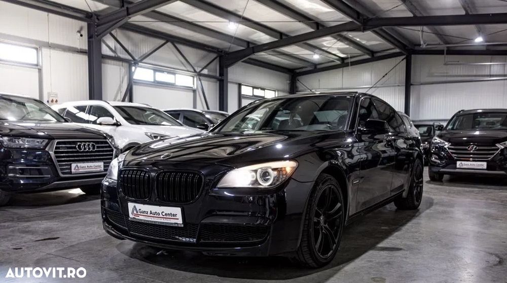 BMW Seria 7 740i - 1