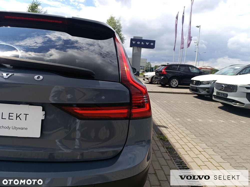 Volvo V90 Cross Country - 26