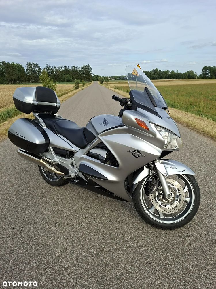 Honda ST - 2