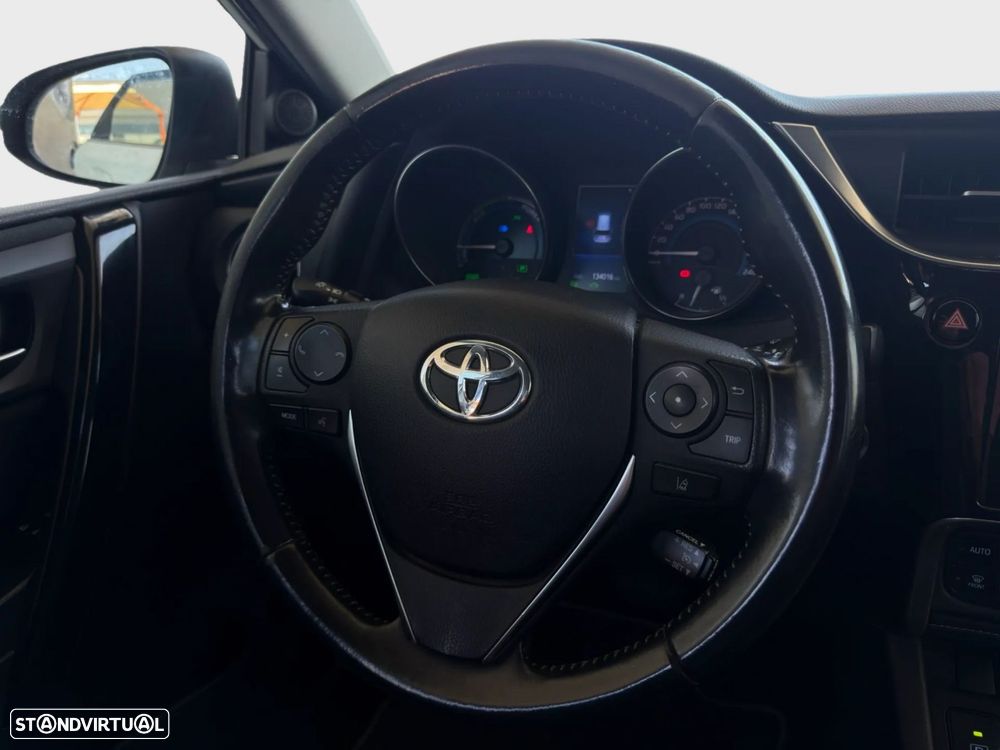 Toyota Auris Touring Sports 1.8 HSD Exclusive - 10