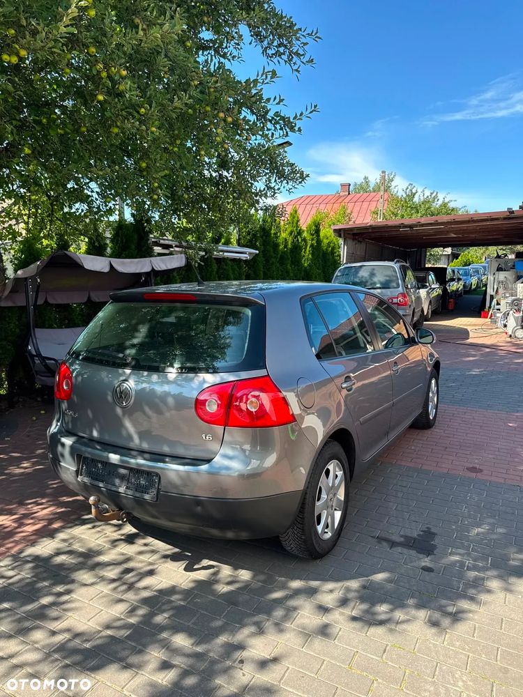 Volkswagen Golf - 4