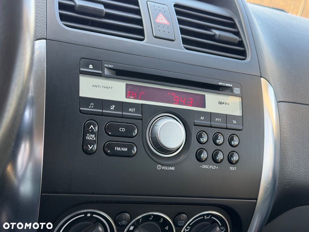 Suzuki SX4 1.9 DDiS DPF 4x4 Club - 30